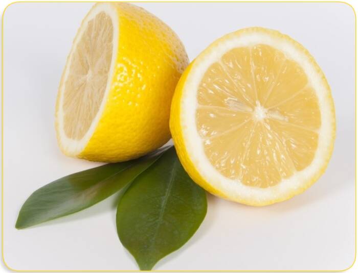 Baking soda and Lemon to remove dark spots on face